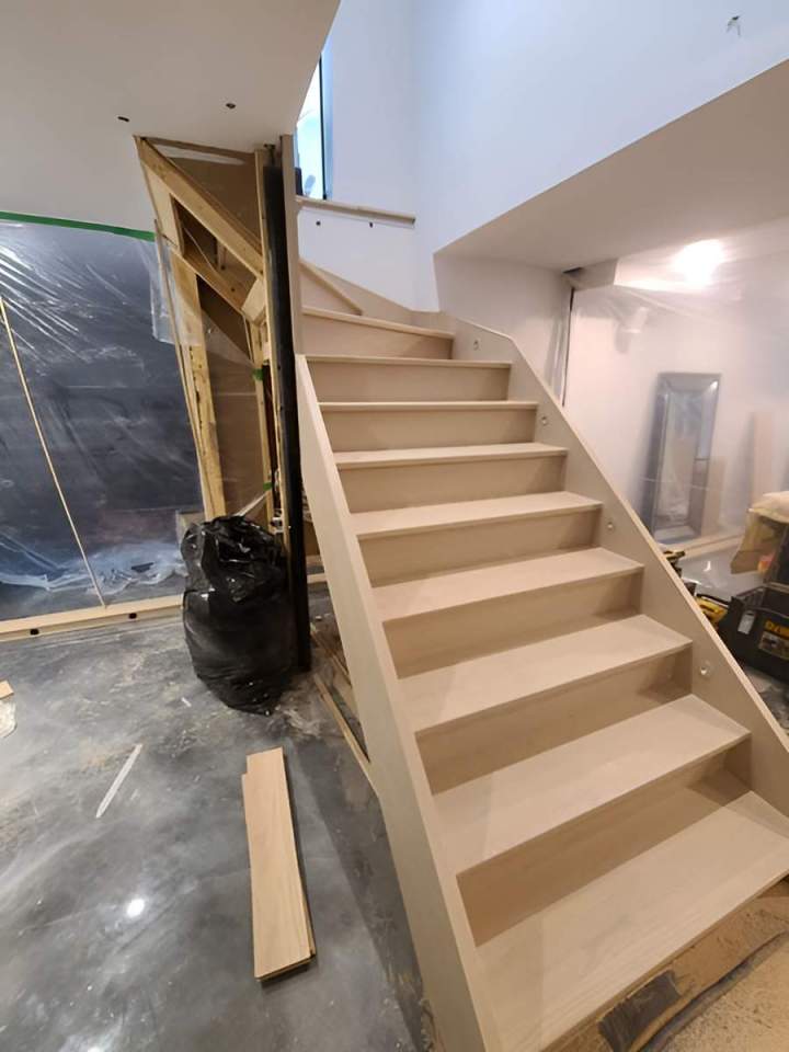 Escalier droit en bois Saint-Hyacinthe