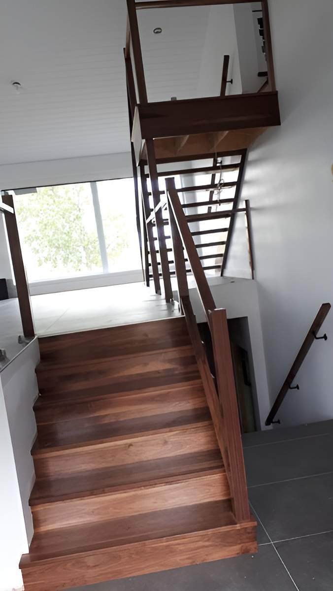 Escalier en bois massif Saint-Hyacinthe